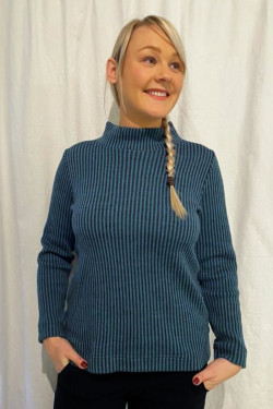 Wool sweater withpoloneck